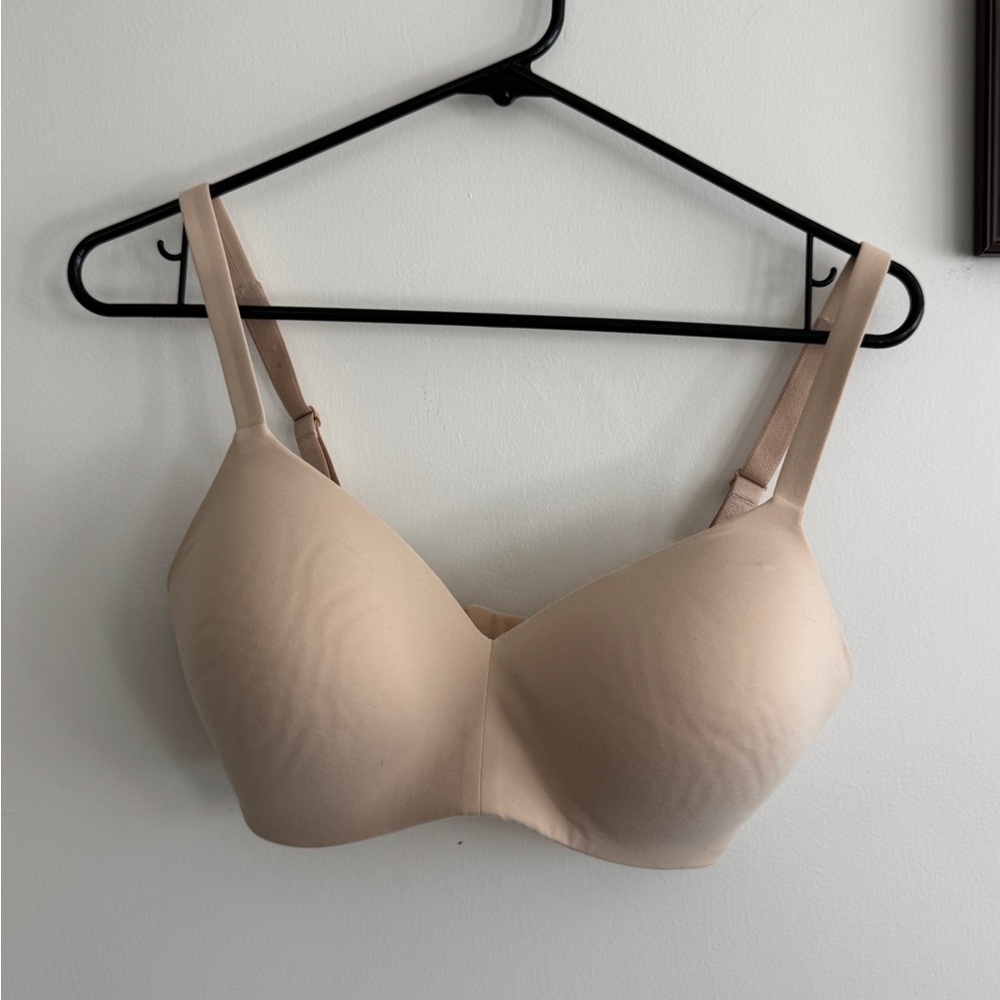 Wacoal 32DDD wireless t shirt bra